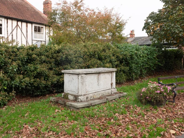 Monte Tumba Lápida Fuera Cementerio Iglesia Essex England — Foto de Stock
