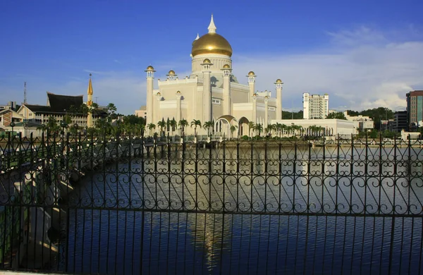 Sultão Omar Ali Saifudding Mesquita Bandar Seri Begawan Brunei Sudeste — Fotografia de Stock