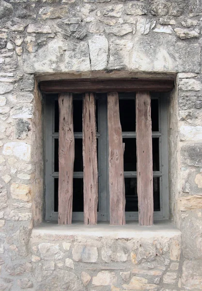 Ein Altes Fenster Mit Stein Gehauenen Holzstäben — Stockfoto