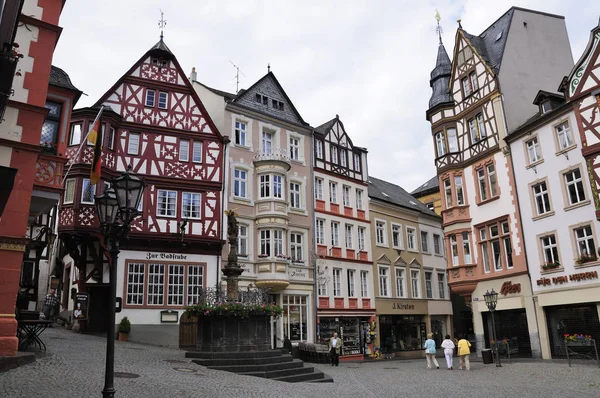 Bernkastel Kues Orta Moselle Içinde Rhineland Palatinate Almanya Üzerinde Bir — Stok fotoğraf