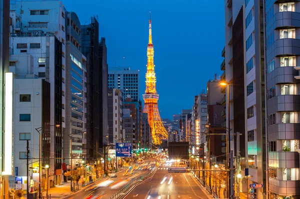 Alacakaranlıkta Japonya Tokyo Kulesi — Stok fotoğraf