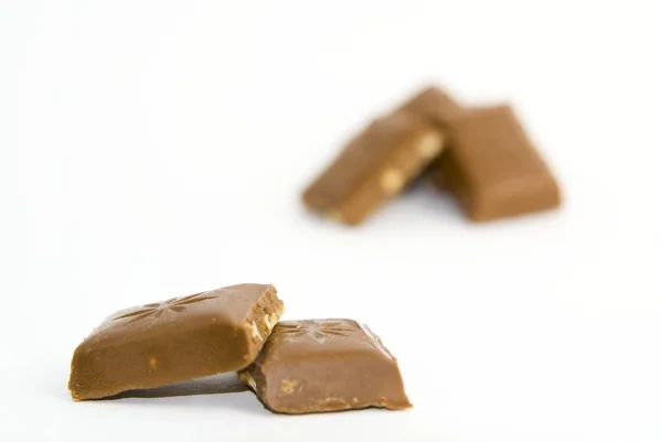 Chocolate Leite Com Nozes Fundo Branco — Fotografia de Stock