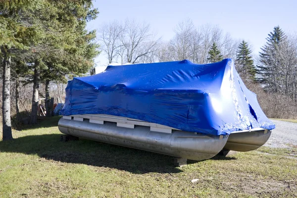 Pontoon Boat Shrink Wrapped Winter — Stock Photo, Image