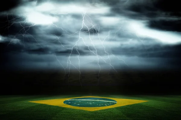 Cyfrowo Wygenerowany Brazylijski Flagi Narodowej Boiska Piłki Nożnej Burzliwy Niebo — Zdjęcie stockowe