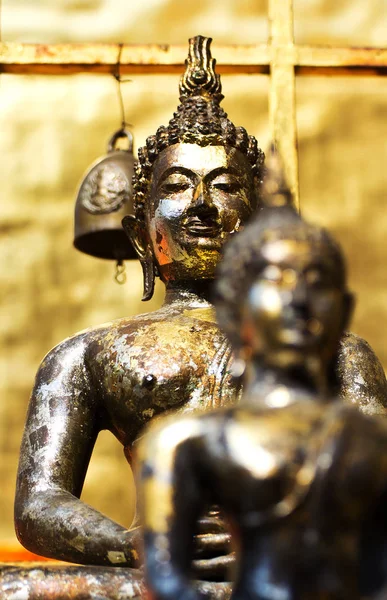 Złoty Bliska Posąg Buddy Głębokość Strefa — Zdjęcie stockowe