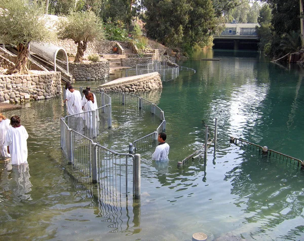 Bautismo Peregrinos Conducido Por Pastor Río Jordán Holyland Israel —  Fotos de Stock