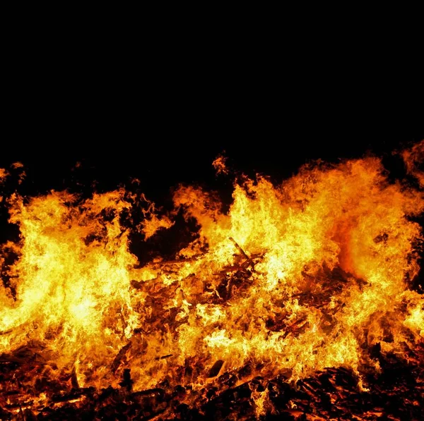 Fogo Aceso Através Fogueira Alta Velocidade Obturador Para Congelar Movimento — Fotografia de Stock