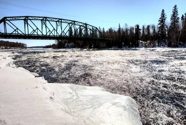 Churchill Fluss Winter Saskatchewan Canada Brücke — Stockfoto