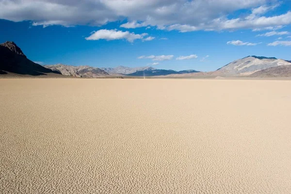 Racetrack Playa Seasonally Dry Lake Playa Located Northern Part Panamint — Stock Photo, Image