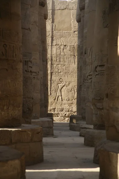 Couloir Égyptien Dans Temple Karnak — Photo