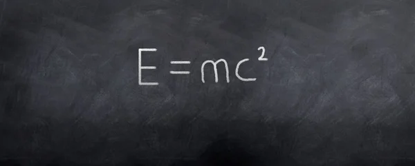 爱因斯坦的理论是用粉笔写在黑板上 — 图库照片