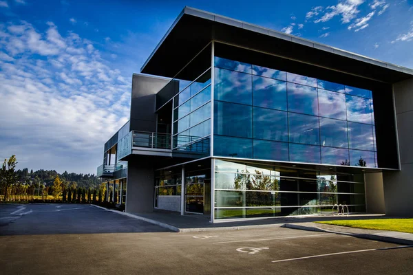 Modern Glass Industrial Building — Stock Photo, Image