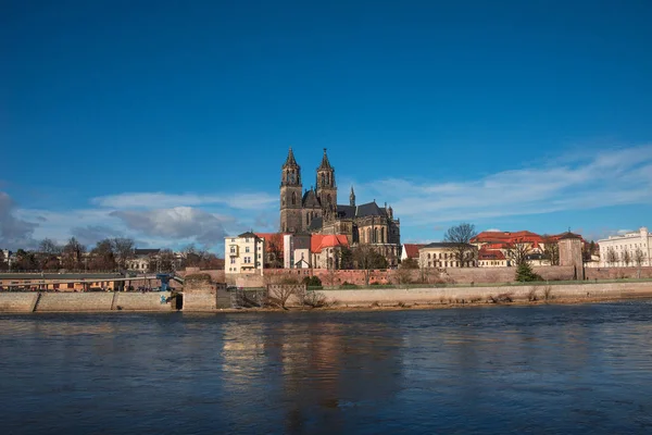 Magnifique Cathédrale Magdebourg Elbe Avec Ciel Bleu Allemagne 2014 — Photo