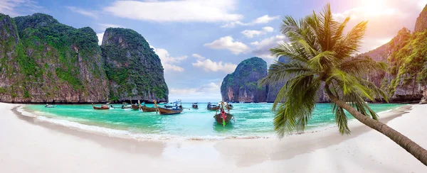 Panorama Long Boat Blue Water Maya Bay Phi Phi Island — Stock Photo, Image