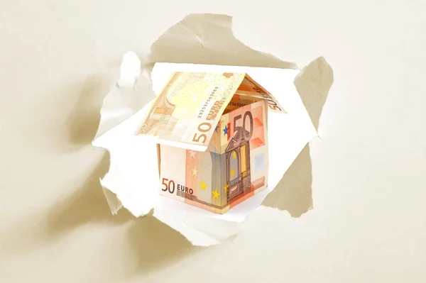Euron Pengar House Och Hål Blankt Papper — Stockfoto