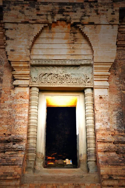 Puerta Abierta Templo Antiguo — Foto de Stock