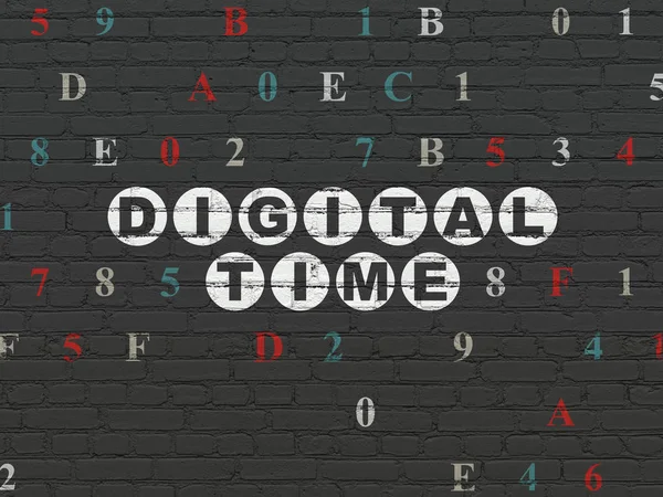 タイムラインの概念 六色以下のコードを使用した黒レンガの壁の背景に白いテキストデジタル時間をペイント — ストック写真