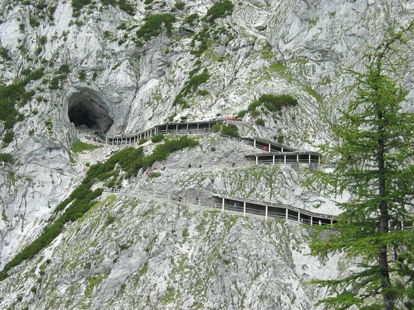 Chemin Entrée Grotte Glace Eisriesenwelt Dans Les Alpes Autrichiennes — Photo