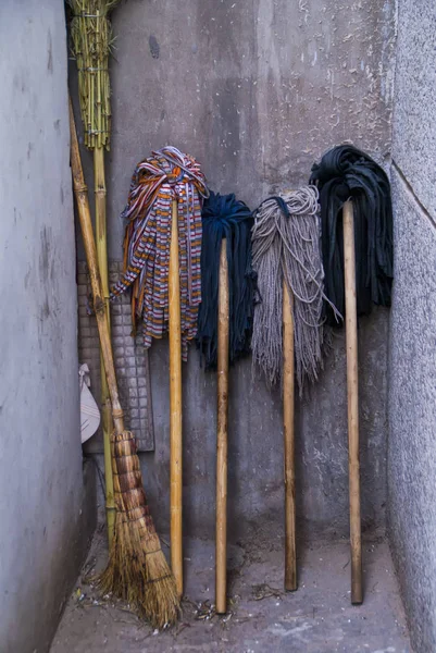 https://st4.depositphotos.com/20524830/26211/i/450/depositphotos_262117100-stock-photo-beijing-collection-brooms.jpg