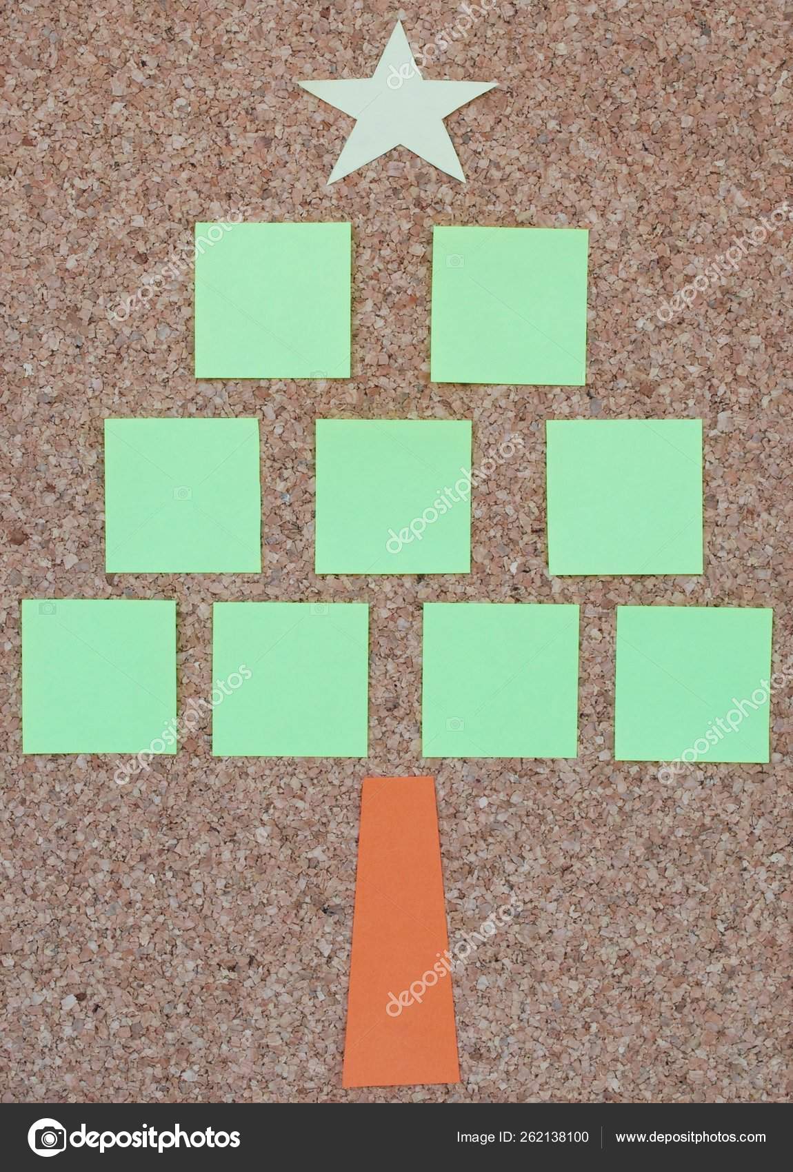 Conceito Uma Arvore Natal Com Post Notas Fotos Imagens De C Yayimages