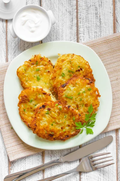 Gebratene Hausgemachte Kartoffelpuffer — Stockfoto