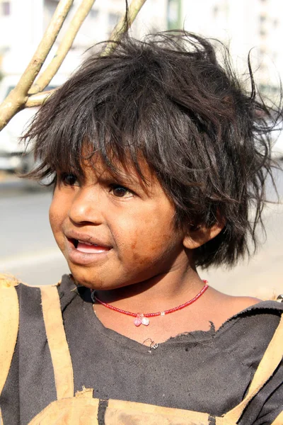 Retrato Una Pobre Mendiga India Aspecto Curioso —  Fotos de Stock