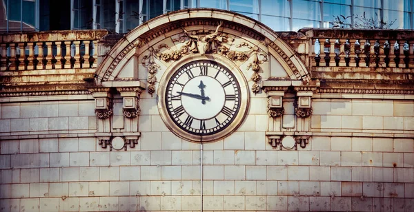 Βικτοριανό Ρολόι Πρόσωπο Στο Σταθμό Του Λονδίνου Bridge C1856 Ελάφια — Φωτογραφία Αρχείου