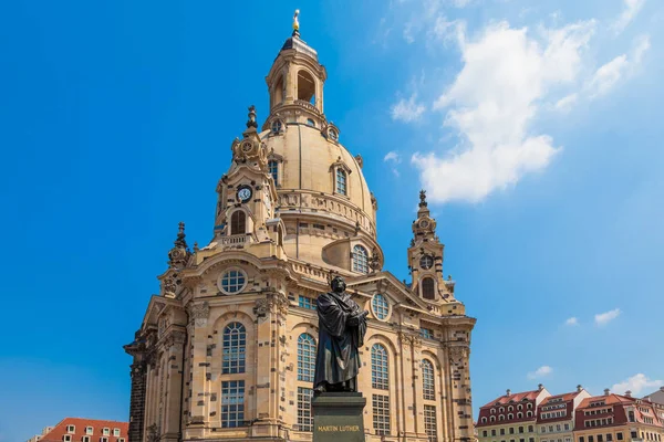 Pomnik Martina Luthera Przed Kościołem Frauenkirche Dreźnie Niemcy — Zdjęcie stockowe