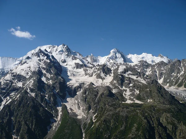 Montañas Del Cáucaso Cerca Del Monte Elbrus Rusia — Foto de Stock