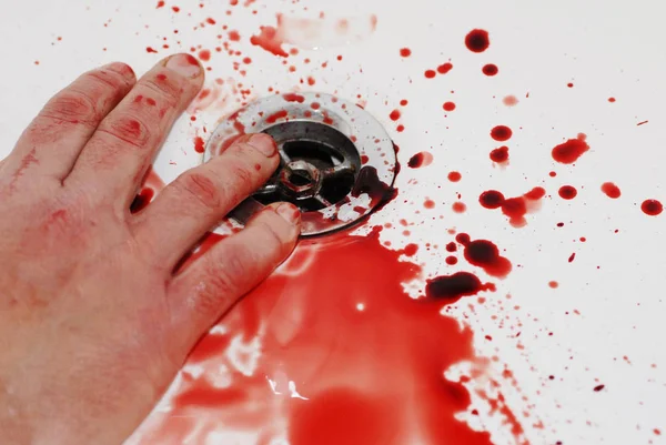 Ludzką Ręką Krwi Łazience Samobójstwo Wannie — Zdjęcie stockowe