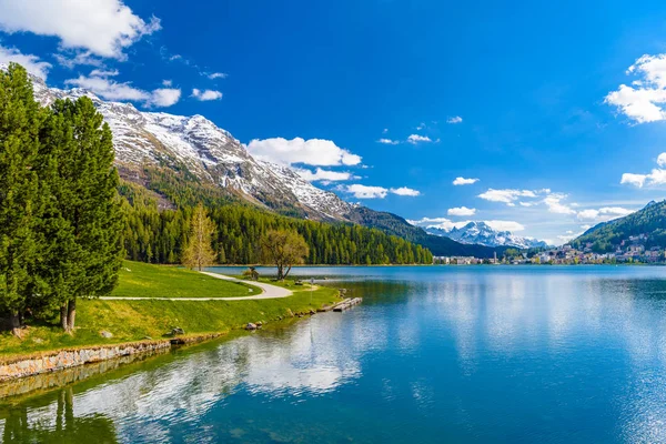 Kristal Blauwe Meer Van Sankt Moritz Sankt Moritz Maloja Graubünden — Stockfoto