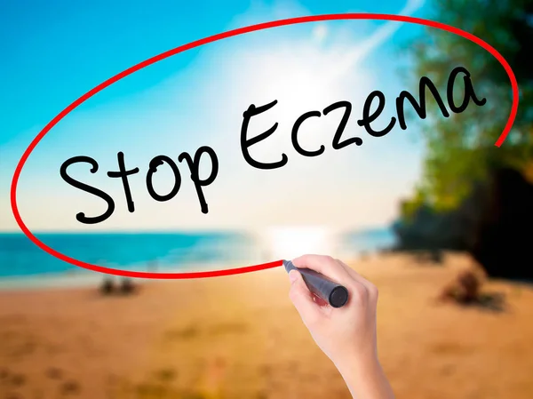 Ženy Píše Rukou Stop Eczema Černou Značkou Vizuálním Plátně Izolován — Stock fotografie