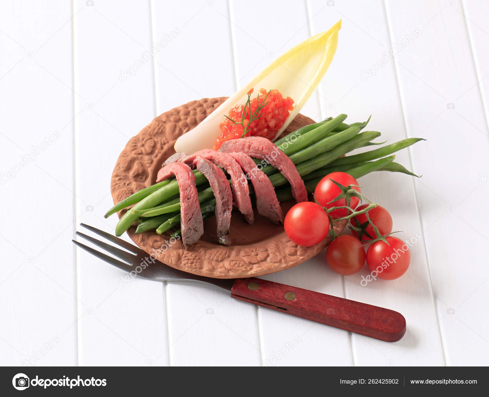 Strips Roast Beef Green Beans Stock Photo by ©YAYImages 262425902