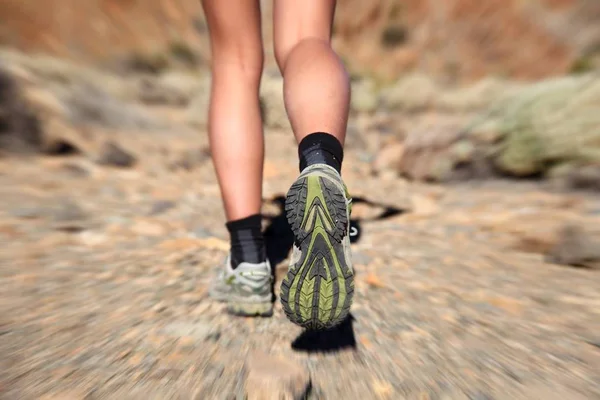 Женщина Бежит Следу Zoom Motion Blurred Close Seup Woman Trail — стоковое фото