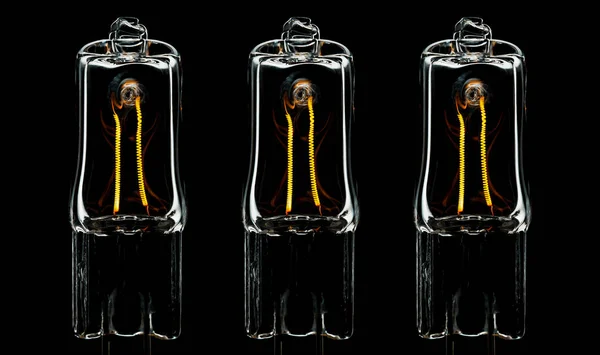 Lámpara Halógena Alimentada Con Filamentos Incandescentes Visibles Interior — Foto de Stock
