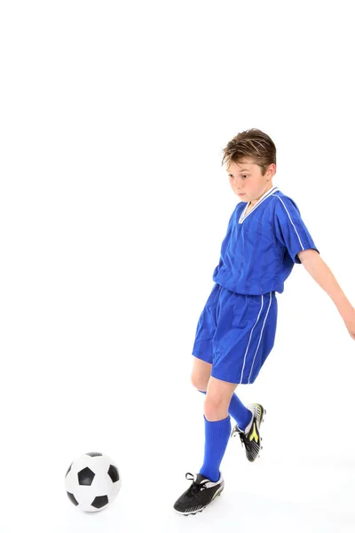 Gyermek Futás Rugdossa Futball Labda Mozgás Lábakban — Stock Fotó