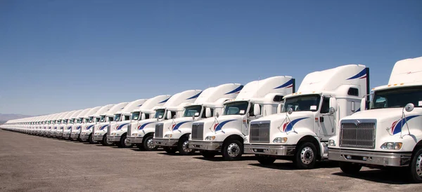 Semi Truck Fleet Lined Row Copy Space — Stock Photo, Image