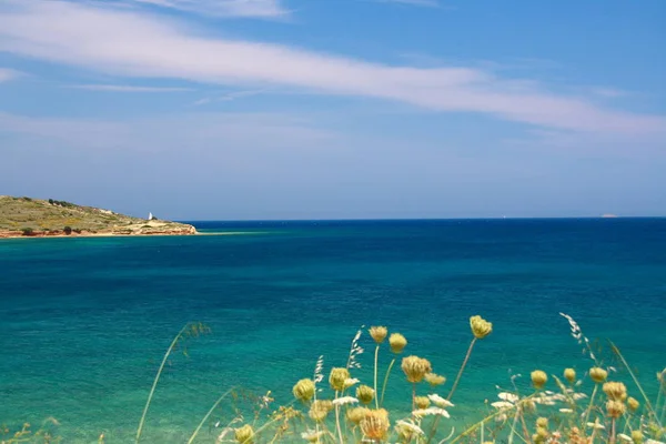 Uitzicht Zee Van Izmir Met Vuurtoren Onder Blauwe Hemel — Stockfoto