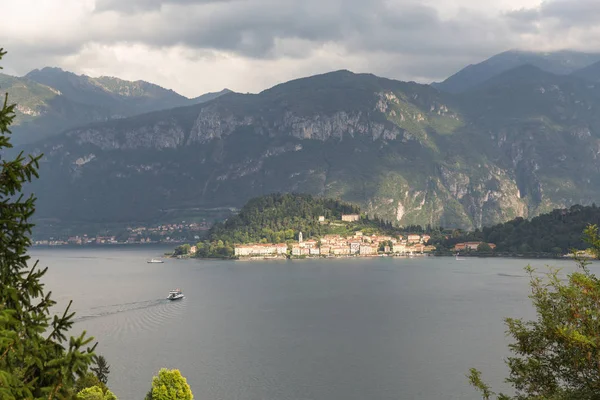 Вид Борта Напротив Белладжо Озере Комо Италии — стоковое фото