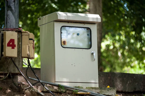 Elektrik Açık Sigorta Kutusu Yumuşak Işık — Stok fotoğraf