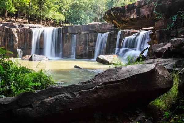 Vízesések Nemzeti Parkban Chaiyaphum Tartomány Thaiföld — Stock Fotó