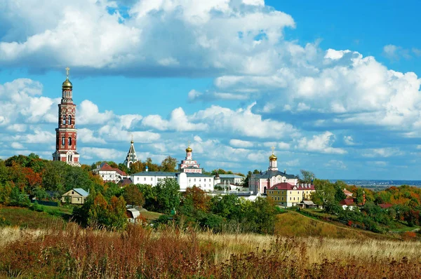Русский Пейзаж Православная Церковь Голубым Небом — стоковое фото