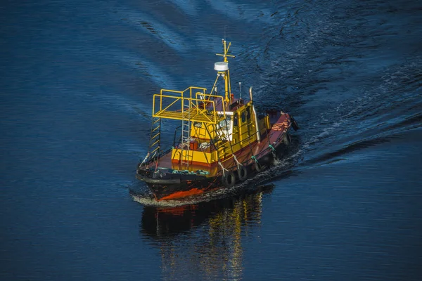 Barco Comprueba Profundidad Del Agua Ringdalsfjord Halden Noruega Para Ver — Foto de Stock