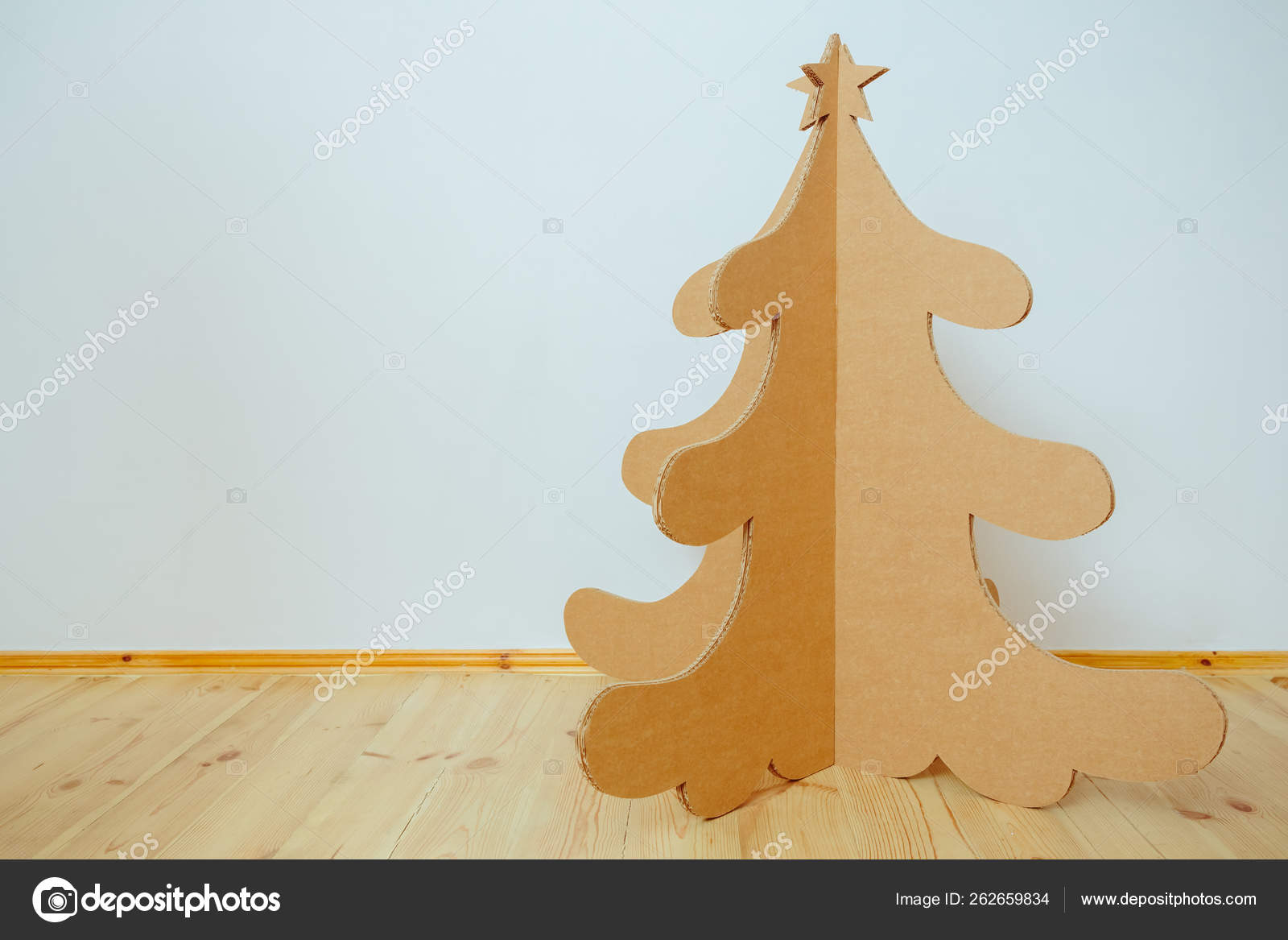 Árvore Natal Feita Papelão Árvores Únicas Ano Novo fotos, imagens de © YAYImages #262659834 Árvore Natal Feita Papelão Árvores Únicas Ano Novo fotos, imagens de © YAYImages #262659834