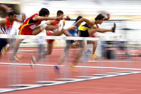 Imagem Ação Dos Homens 110 Metros Obstáculos Com Borramento Intencional — Fotografia de Stock