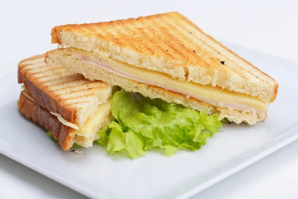 Sanduíche Fresco Close Com Legumes Peixes Carne Isolados Fundo Branco — Fotografia de Stock