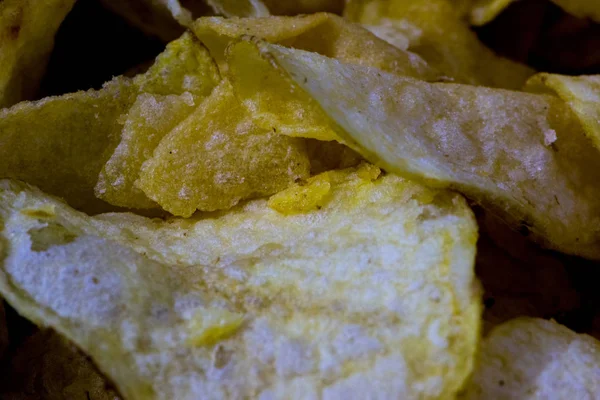 Trozos Pequeños Las Papas Fritas Saladas —  Fotos de Stock