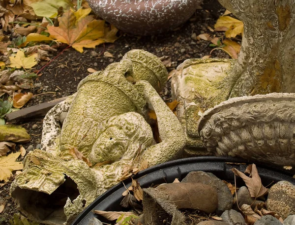 Beoken Ідолів Broken Двір Scuplture Схожого Руїни — стокове фото