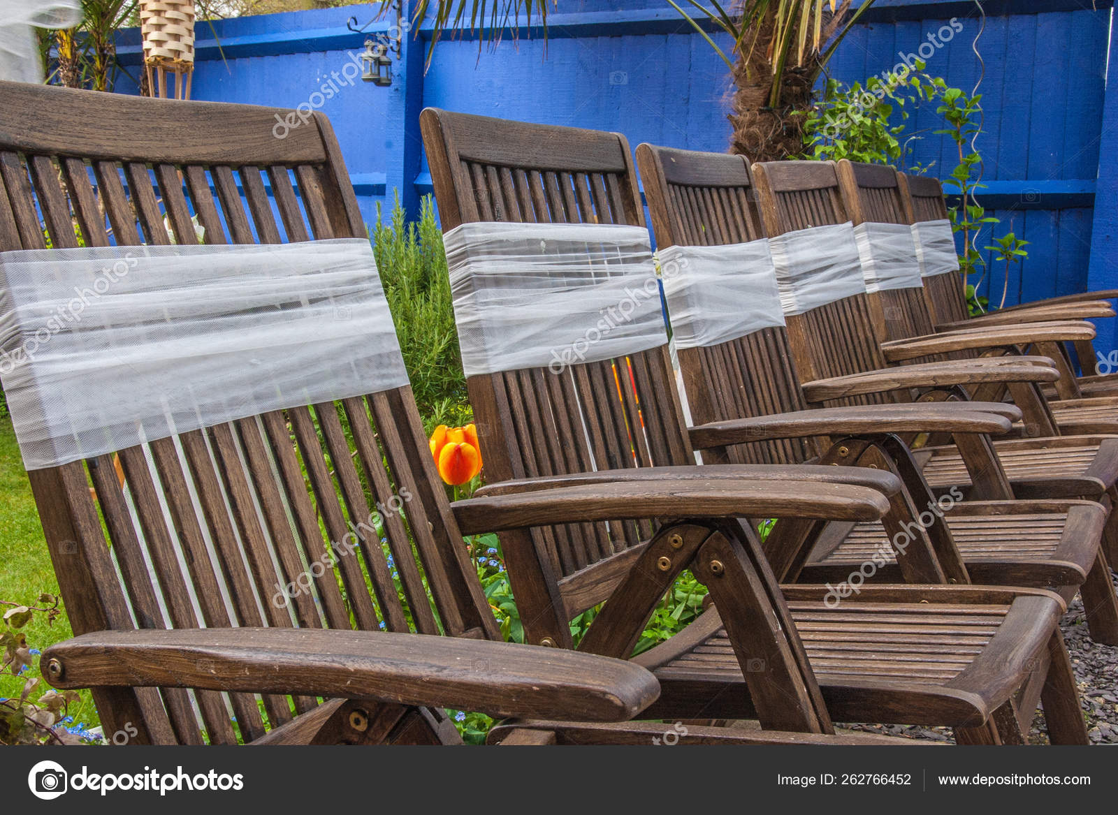 Gay Wedding Reception Held Garden Stock Photo C Yayimages 262766452