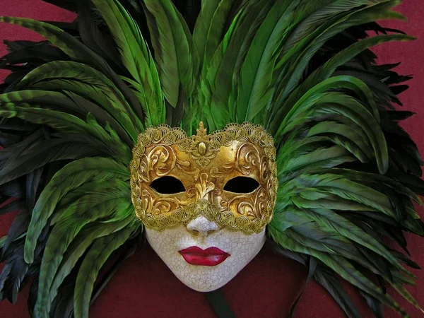 Venecian Carnaval Masker Een Fluwelen Achtergrond — Stockfoto